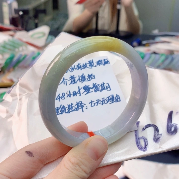 翡翠未镶嵌手镯翡翠手镯