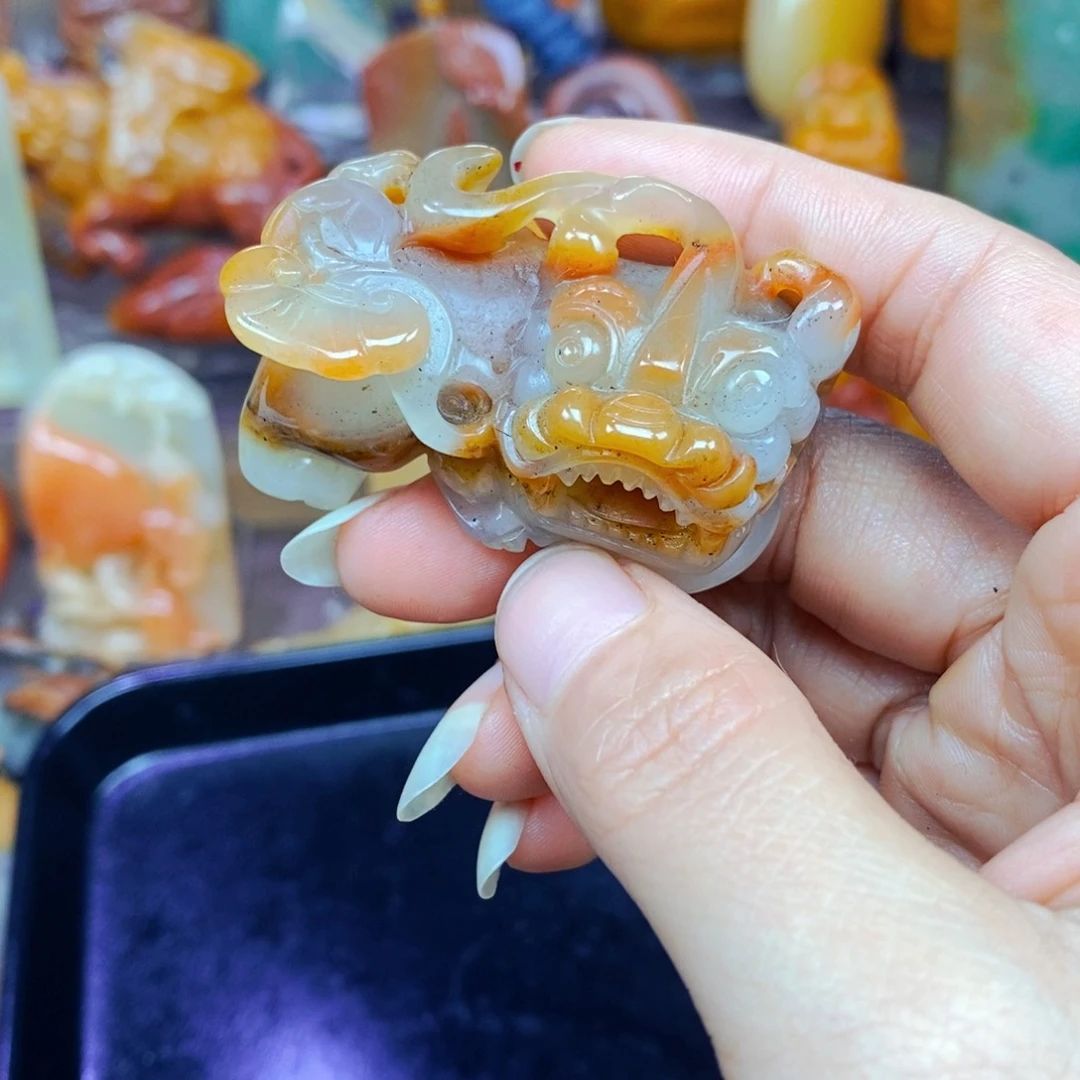 石英质玉（黄龙玉）未镶嵌吊坠(不含链)