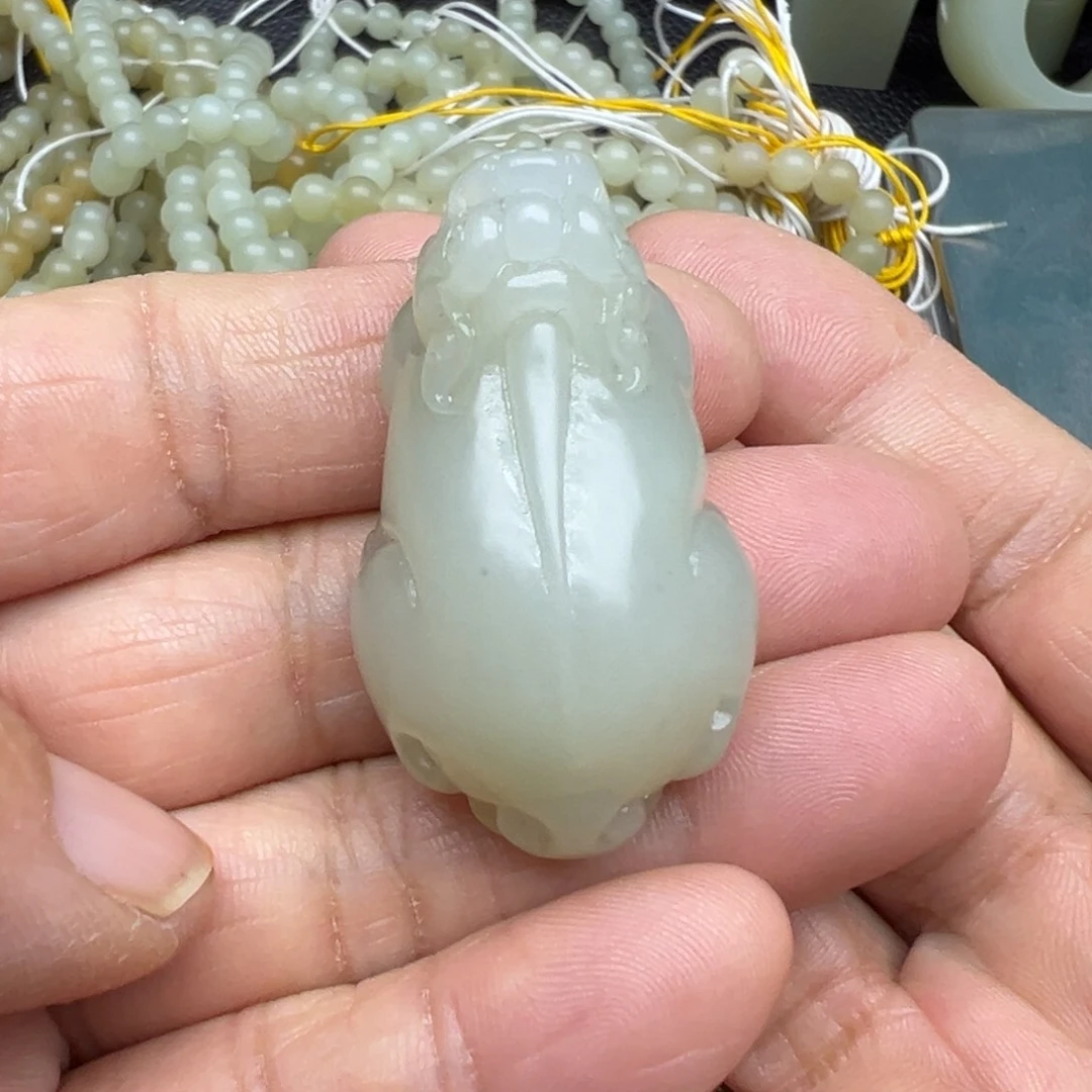 和田玉（糖玉）未镶嵌吊坠(不含链)