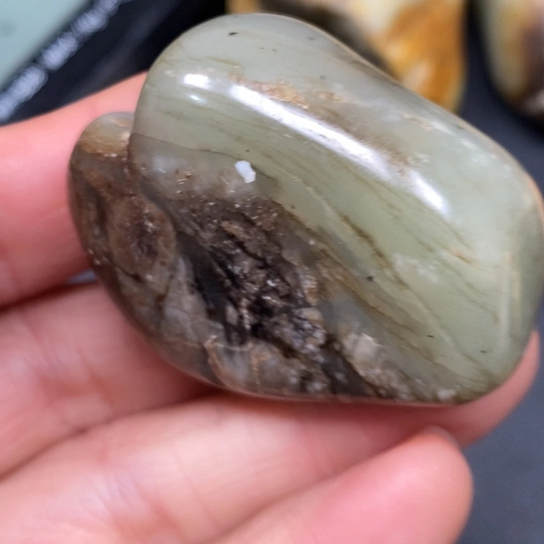 和田玉未镶嵌珠宝奇石