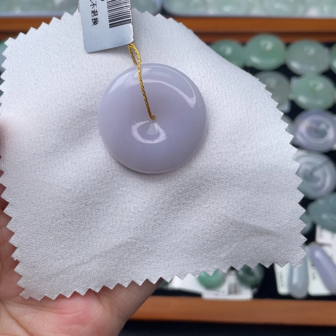 颈饰未镶嵌翡翠平安扣