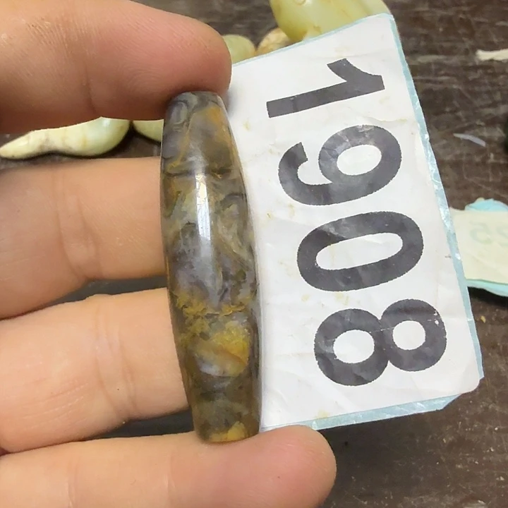 未镶嵌颈饰玛瑙/玉髓