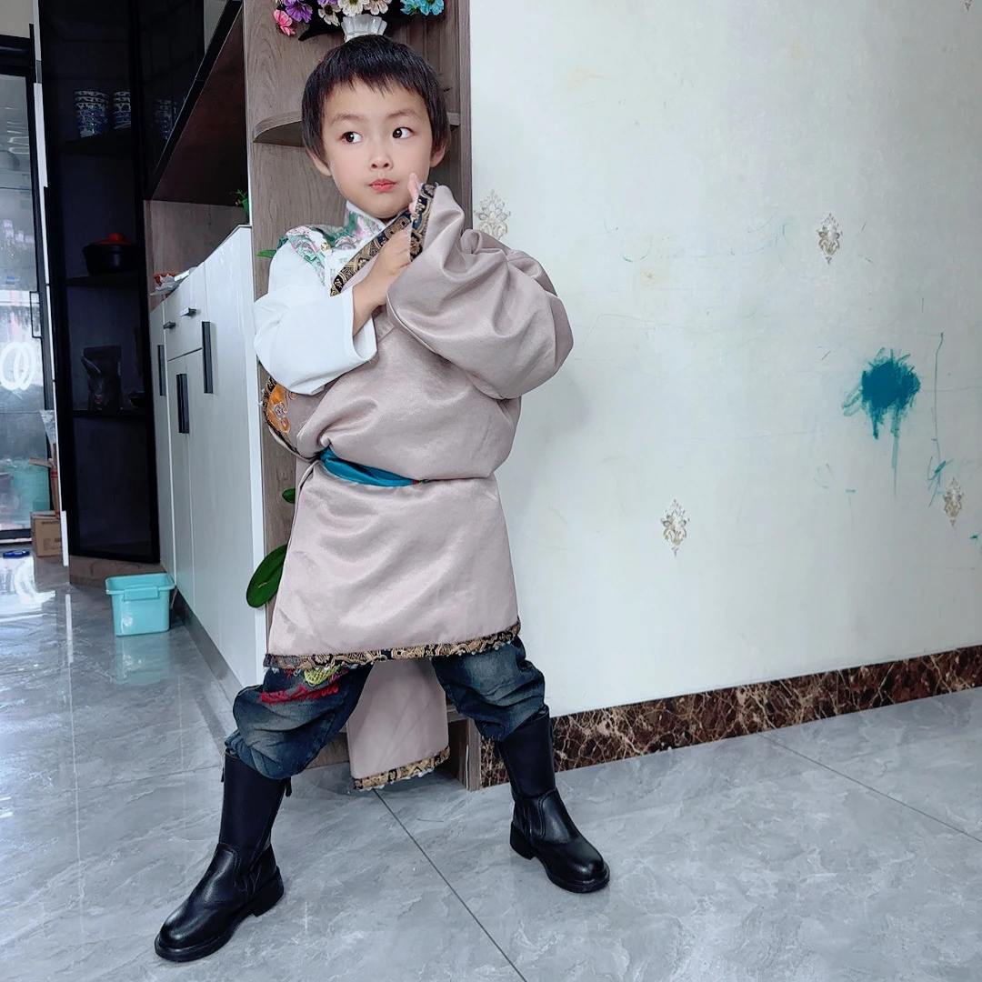 康巴藏装刺绣童装高档新款藏袍藏族长袍藏服舞蹈藏式演出儿童绣花