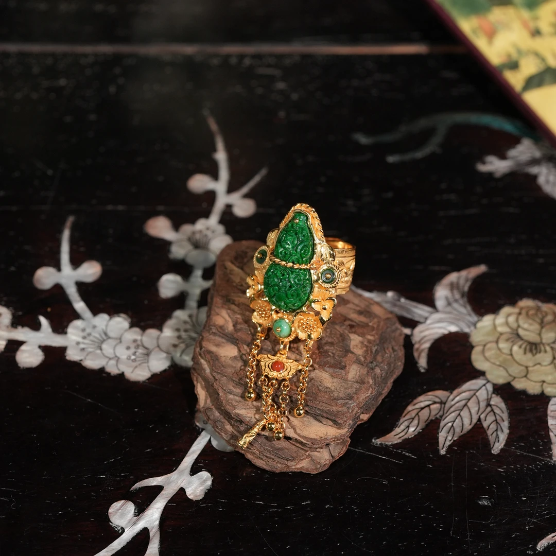 1.17香港王老板-翡翠镶嵌戒指3e333