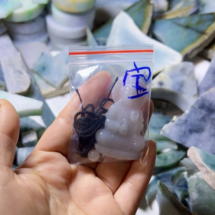 颈饰未镶嵌翡翠小****0