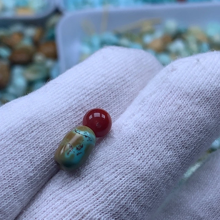 南红玛瑙未镶嵌珠宝奇石