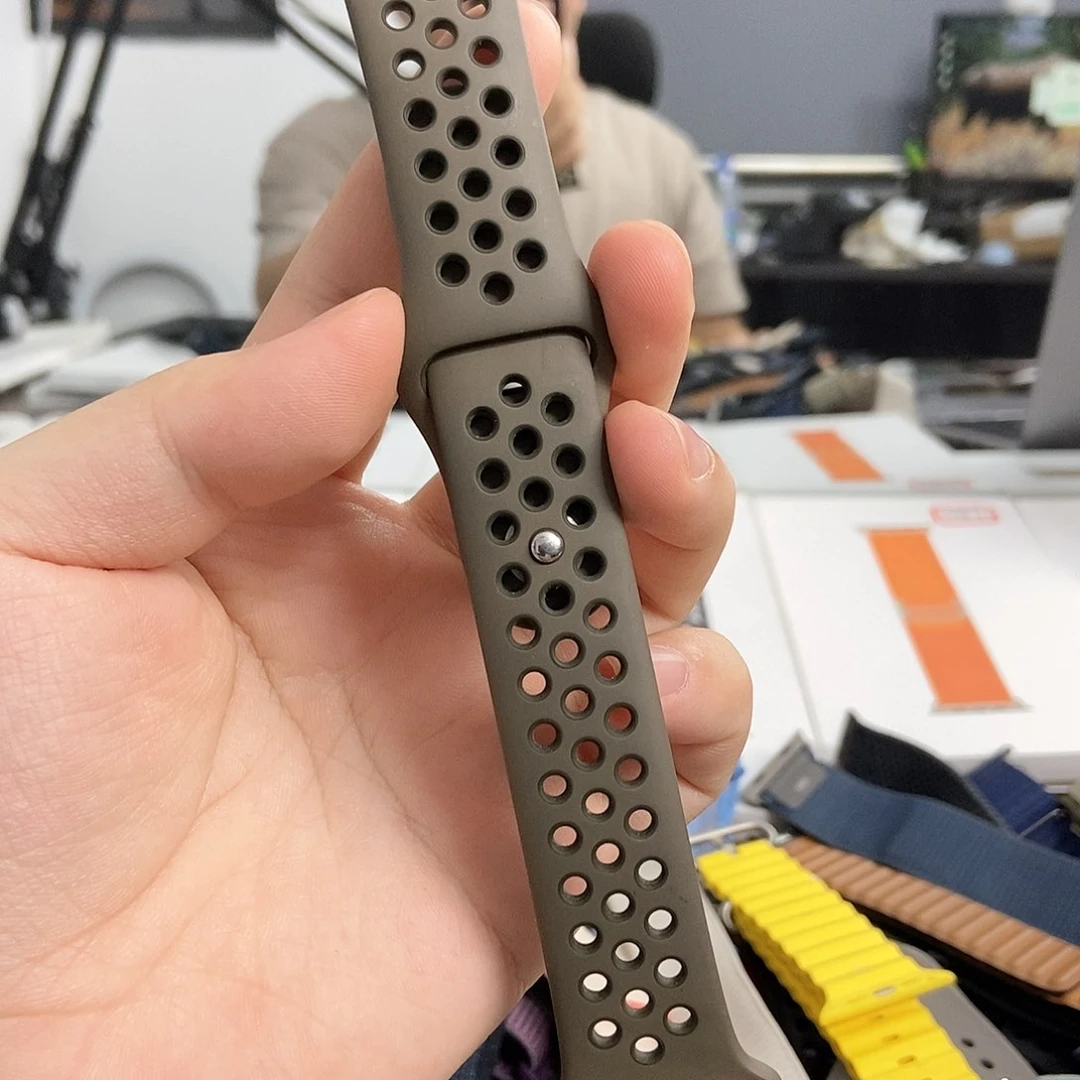 95新耐克洞洞橄榄色小盘