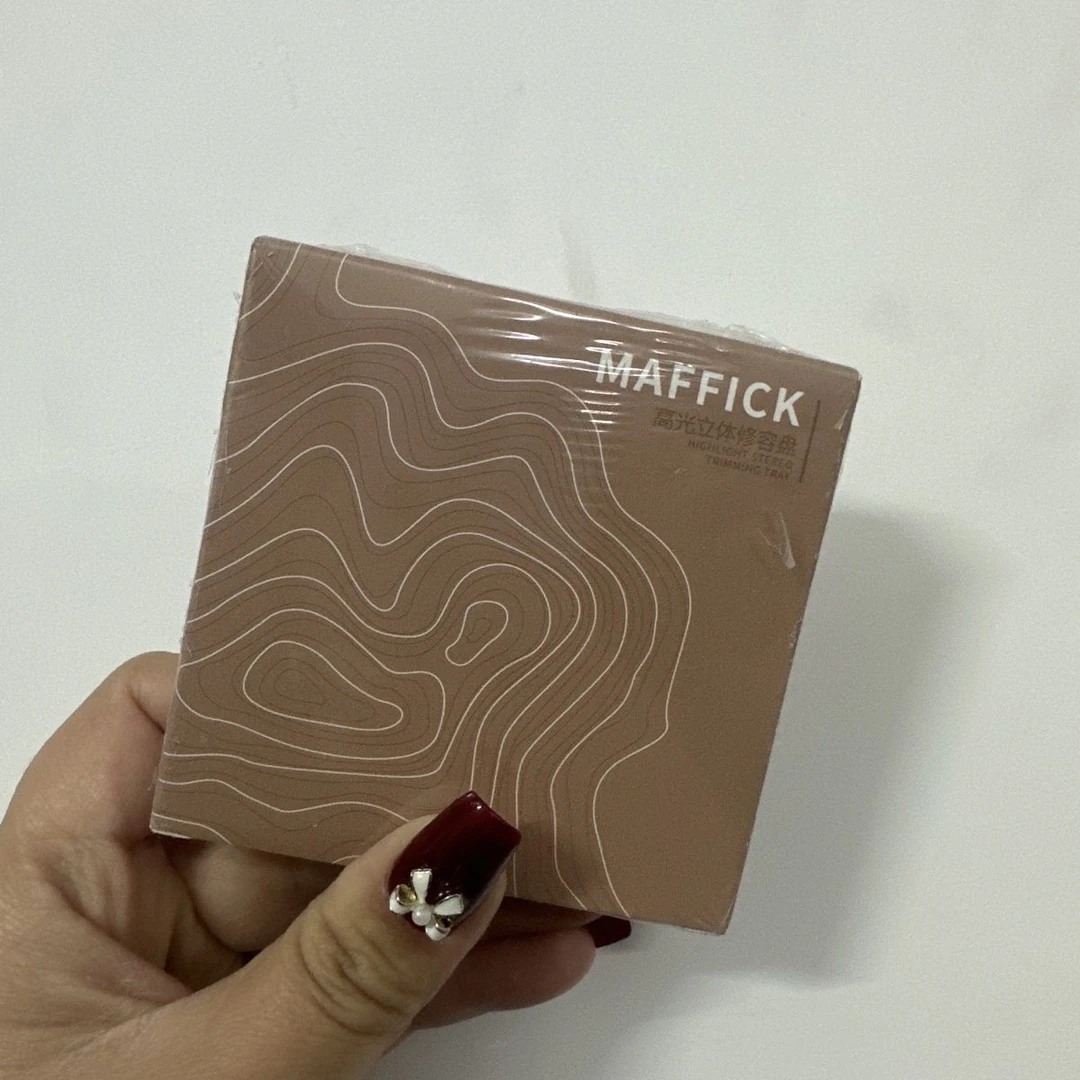 高光立体修容四色一体盘修饰侧影鼻影提亮哑光