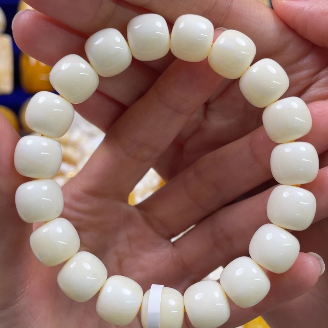 琥珀未镶嵌裸石琥珀蜜蜡