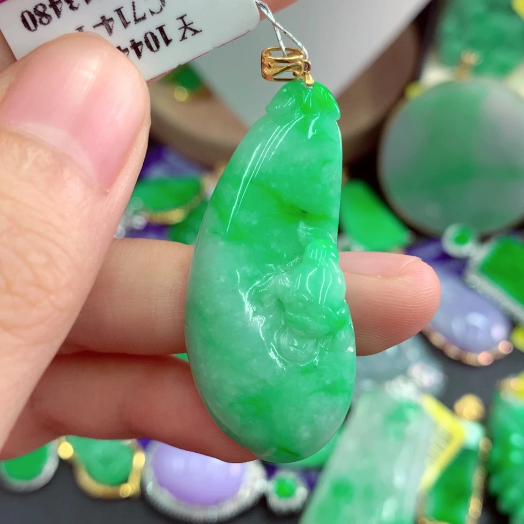 吊坠(不含链)18K金镶嵌翡翠