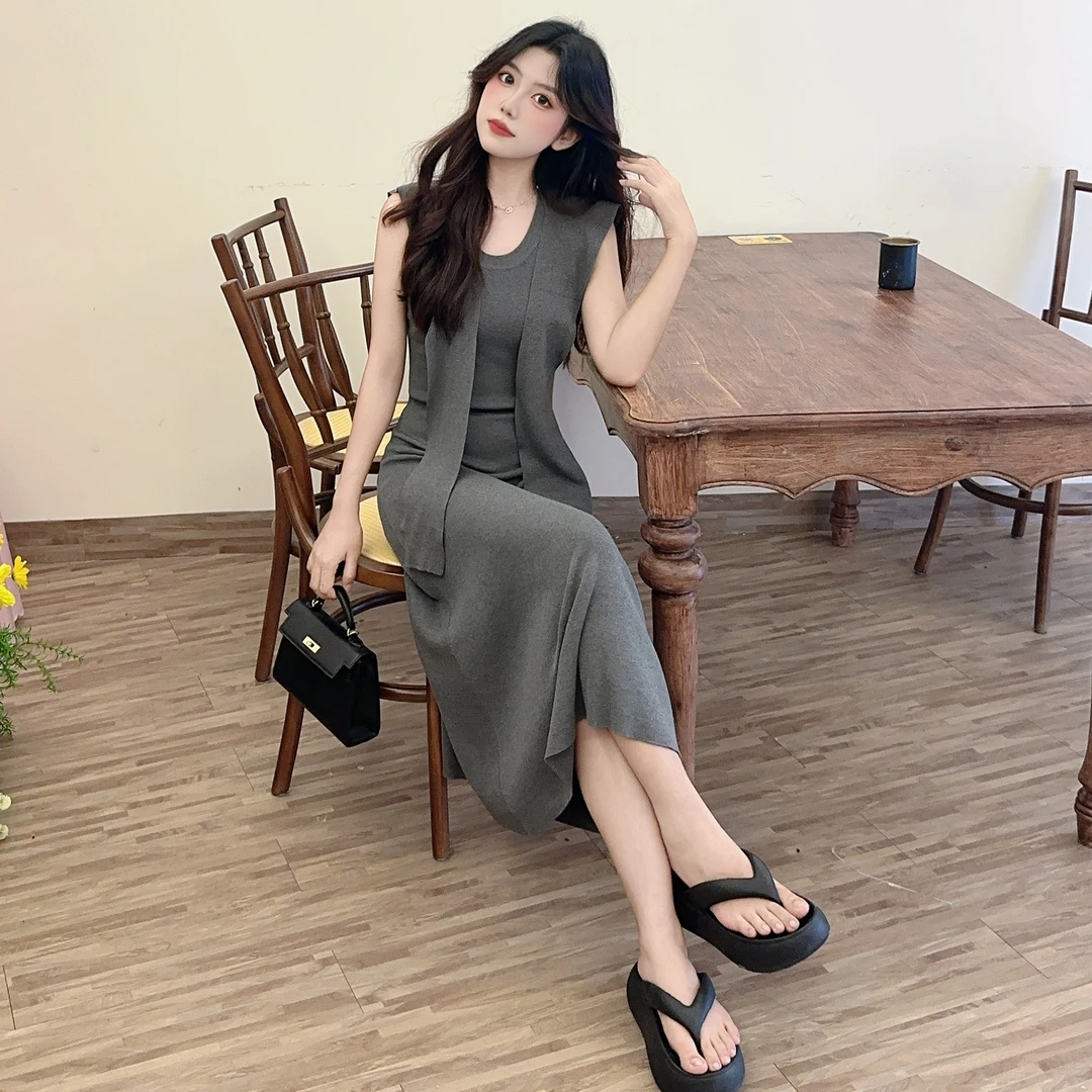 设计感绑带背心连衣裙子女装2025年秋季灰色针织裙小个子包臀长裙