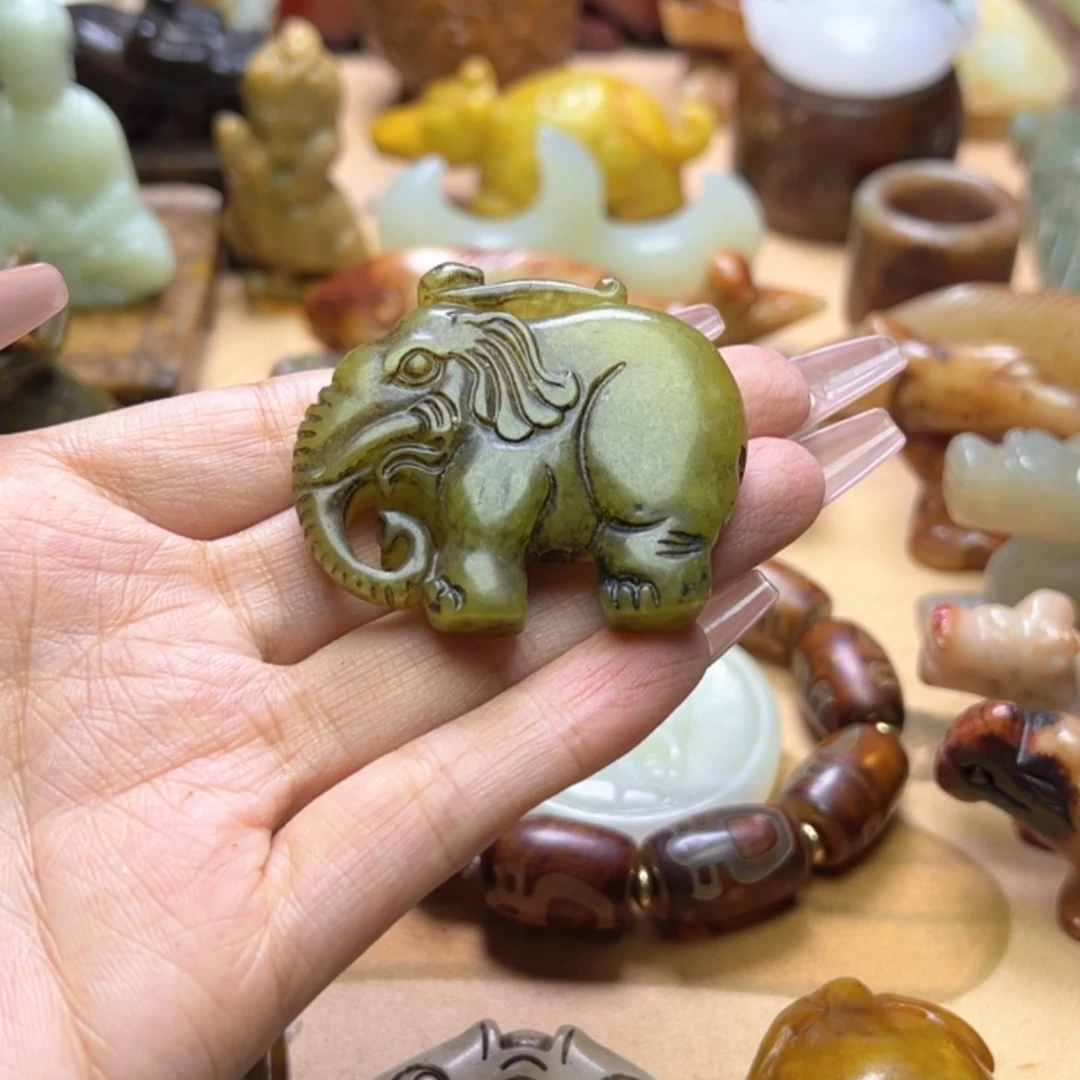 【闪购商品】蛇纹石玉颈饰未镶嵌