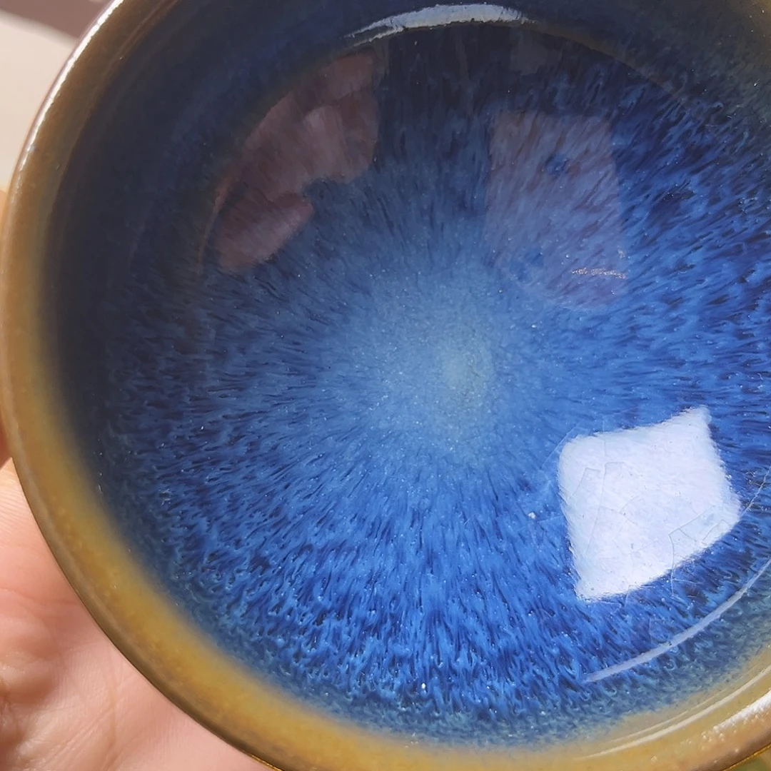 茶盏在这部影片当中扮演角色形象