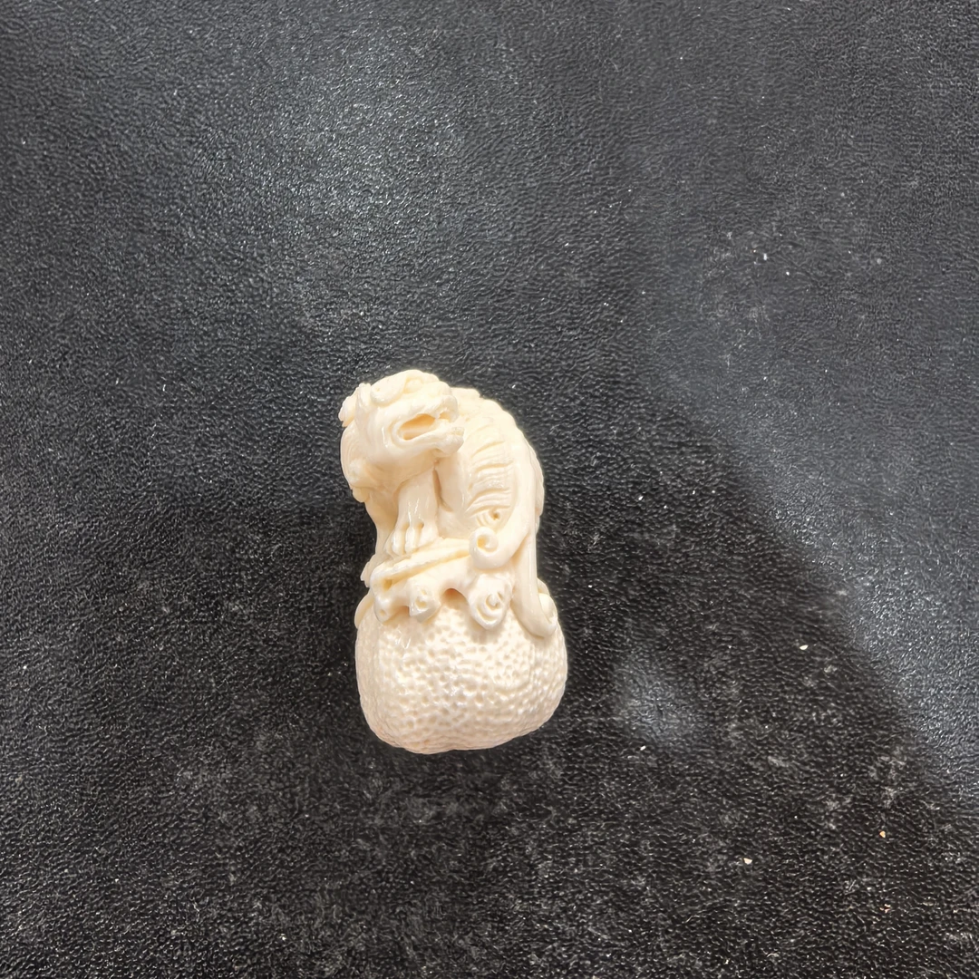 猛犸约7.2克雕刻件ZL4468