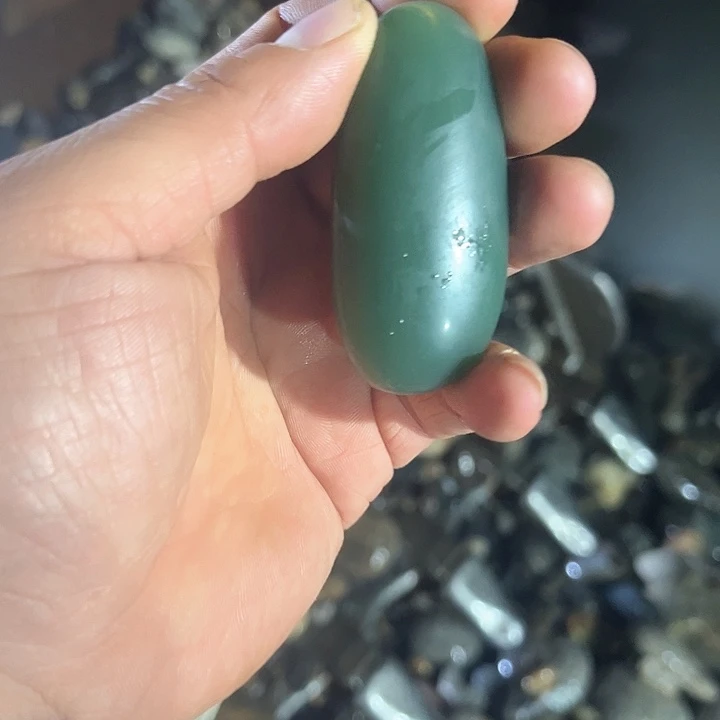 未镶嵌和田玉（糖玉）挂件