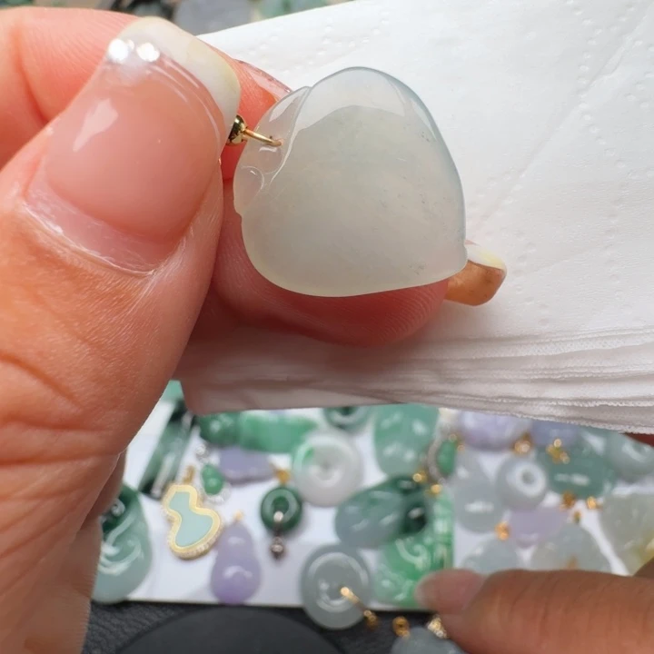 翡翠未镶嵌颈饰天然缅甸翡翠a