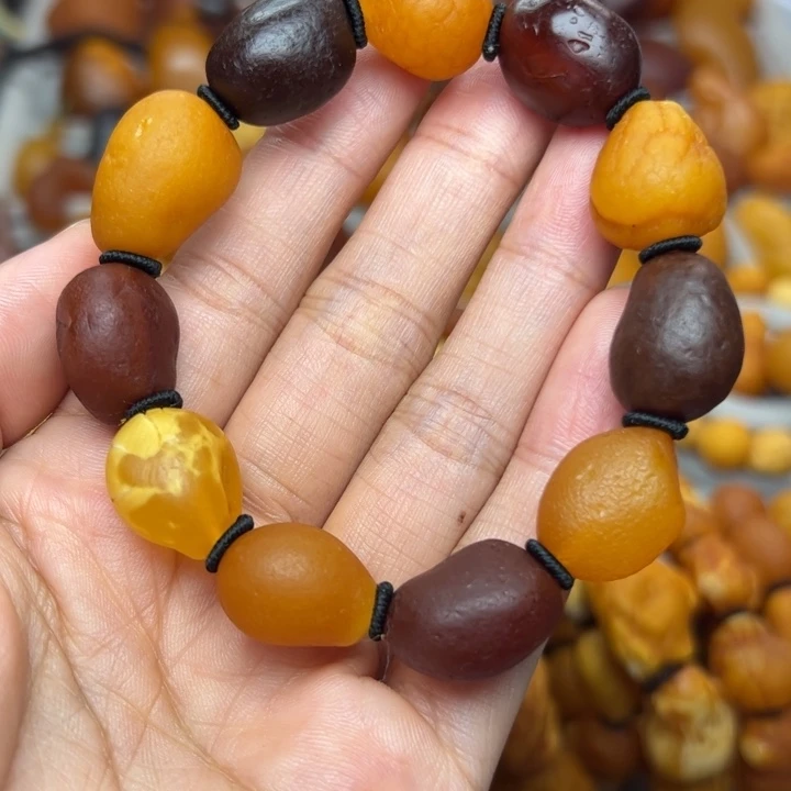 琥珀未镶嵌裸石天然蜜蜡