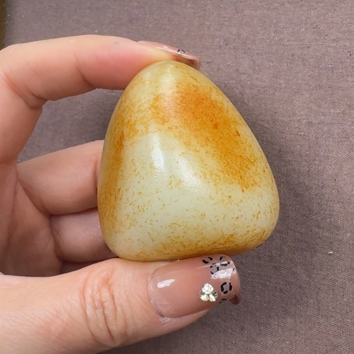 未镶嵌和田玉耳饰