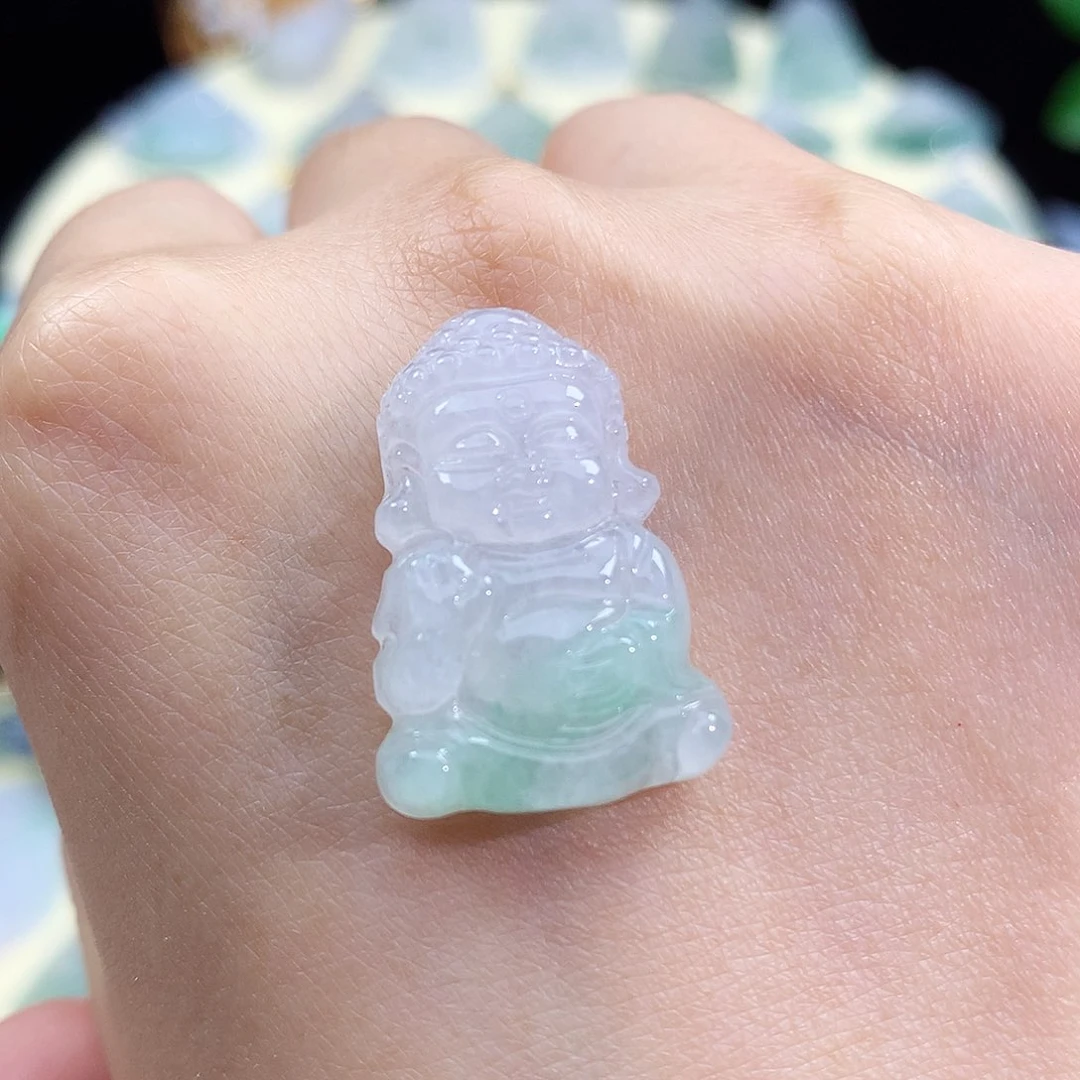 翡翠未镶嵌颈饰闪*宝宝佛