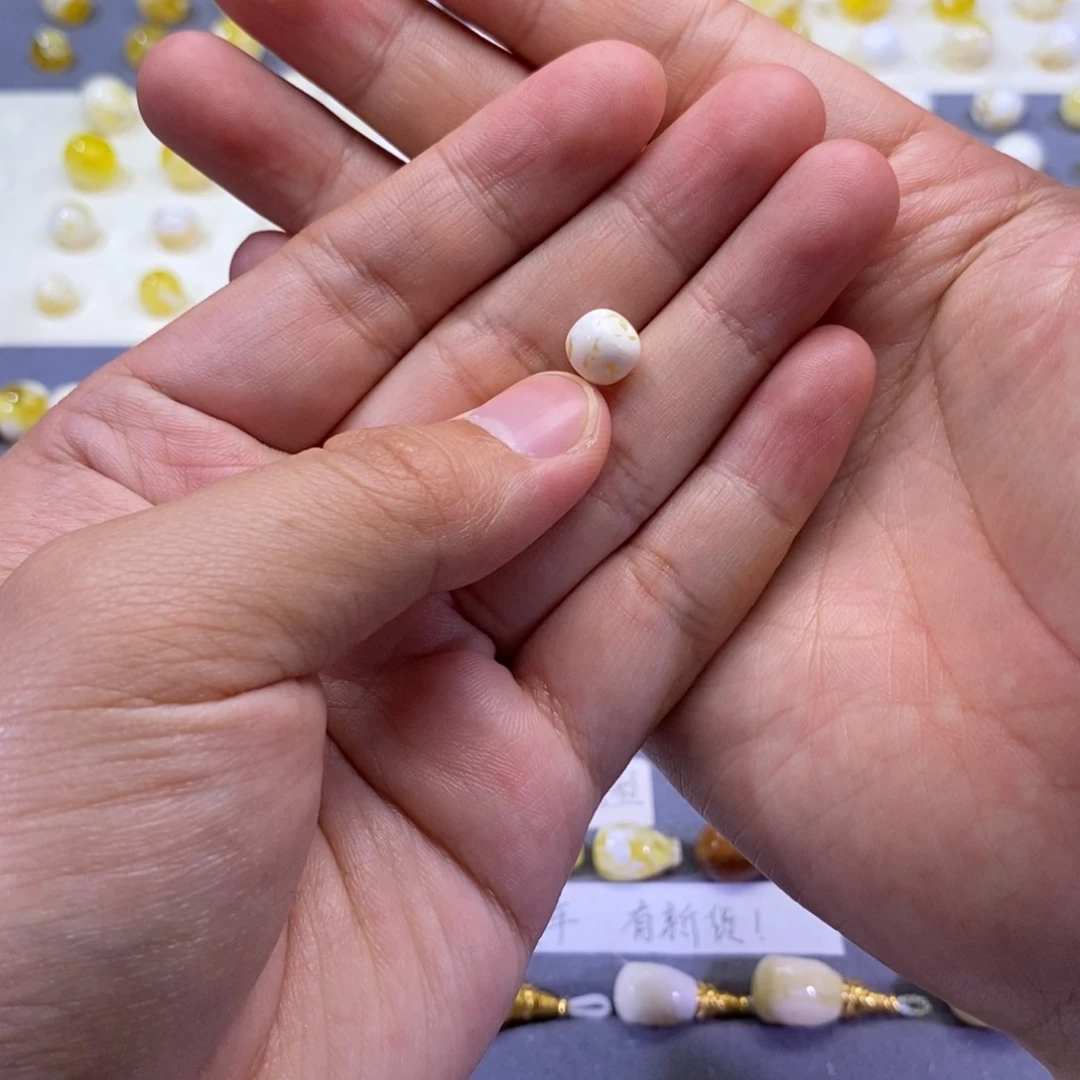 琥珀珠宝奇石未镶嵌S****7