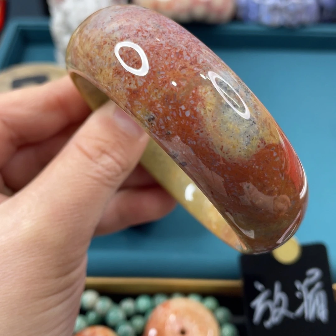未镶嵌手镯硅化玉