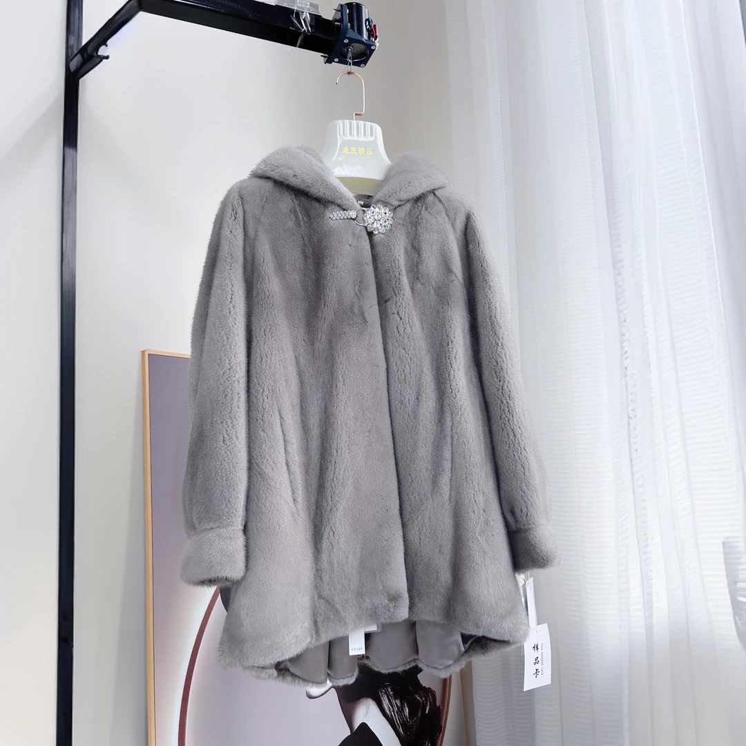 银兰四浪连帽2025进口水貂皮草短二天鹅绒整貂网红直播福利