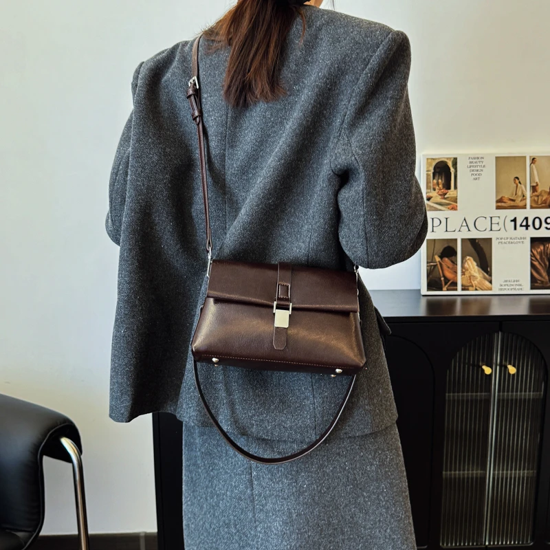 高级质感包包女包2025新款春夏复古通勤单肩腋下包百搭斜挎小方包