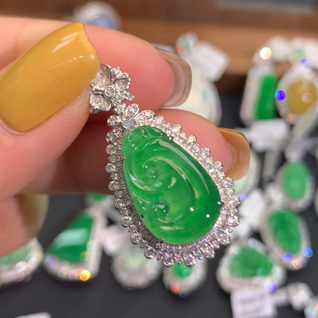 翡翠18K金镶嵌吊坠(不含链)