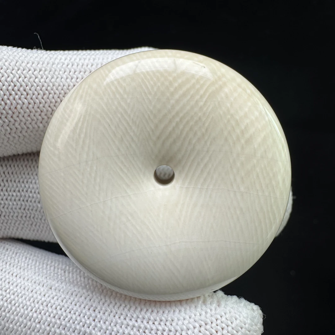 E12-46天然猛犸牙 面包扣 38*14mm 支持鉴定 假一罚四