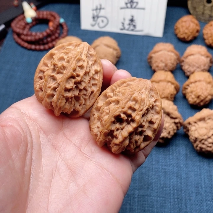 桃核吊坠居庸关鸡心37