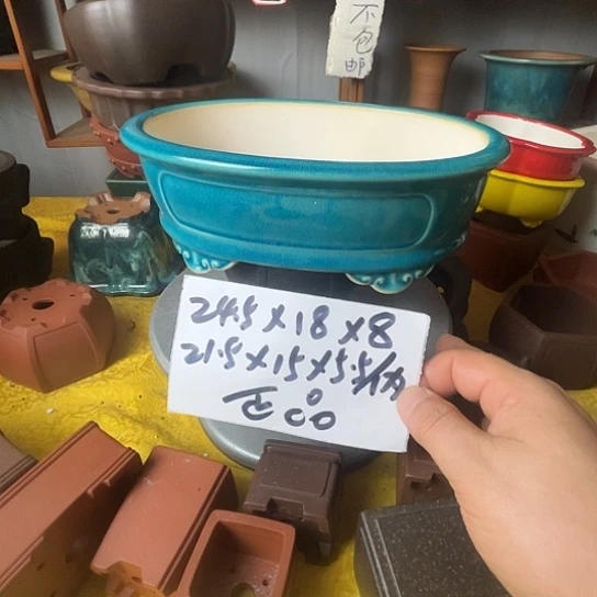 宜兴紫砂花盆一个