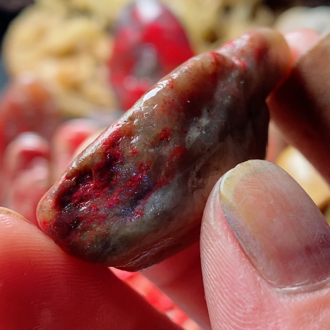 昌化石其他昌化鸡血石毛料