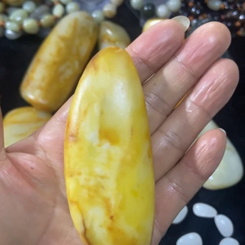 和田玉（糖玉）未镶嵌挂件