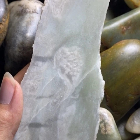 未镶嵌和田玉（糖玉）挂件