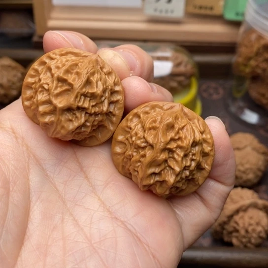 大***铎把件文玩核桃瓷娃娃35