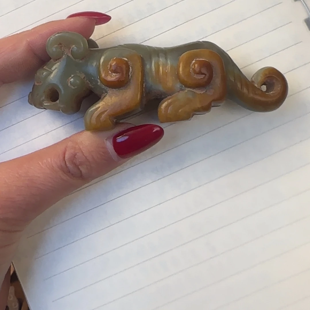 n***r和田玉未镶嵌摆件