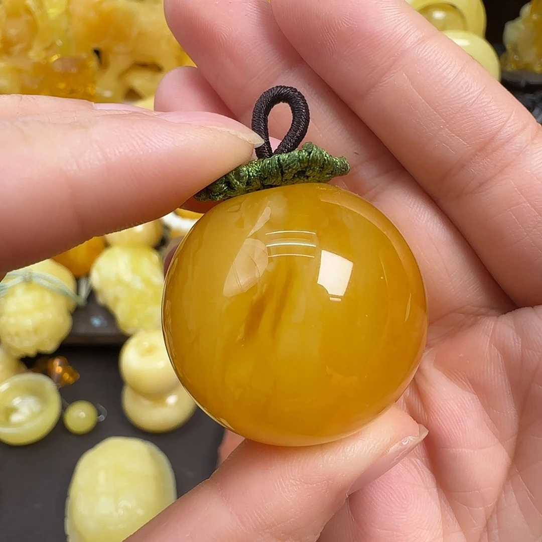蜜蜡未镶嵌珠宝奇石
