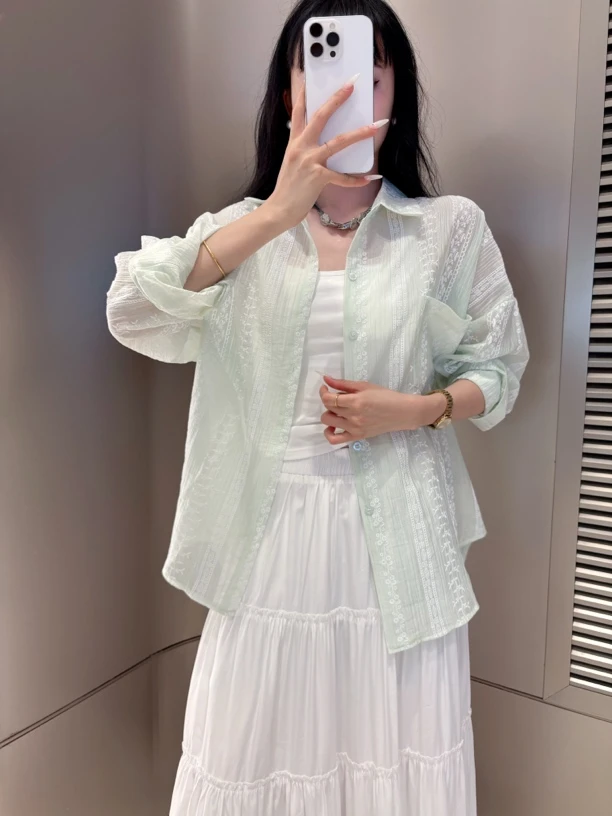 L夏季新款韩版提花设计感薄款防晒衬衫女宽松显瘦百搭休闲上衣