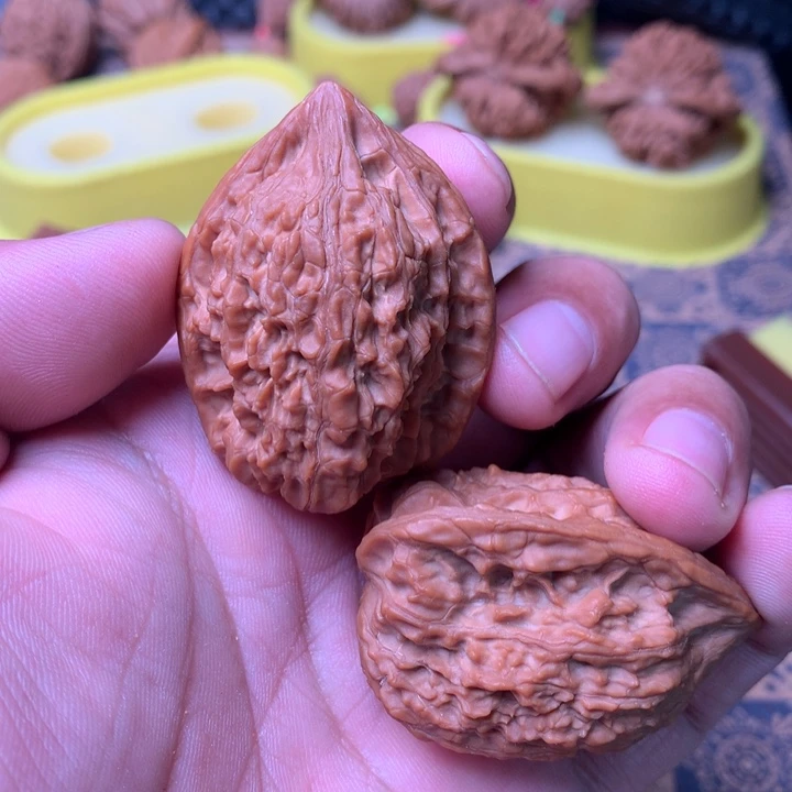 桃核把件?柳叶鸡心好看