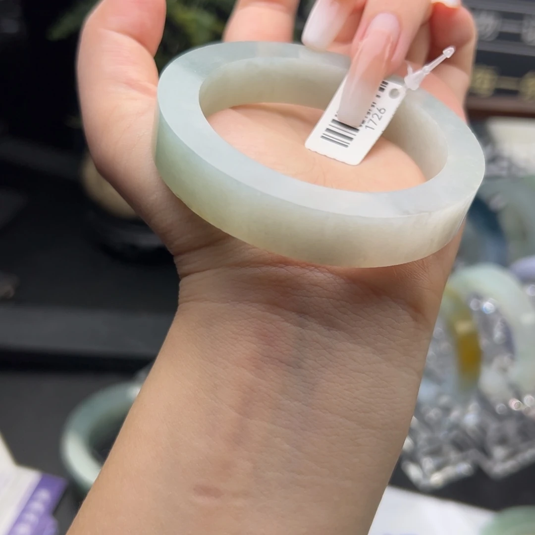 定制翡翠未镶嵌翡翠手镯翡翠手镯翡翠手镯