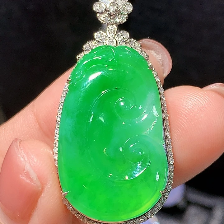 翡翠18K金镶嵌吊坠(不含链)