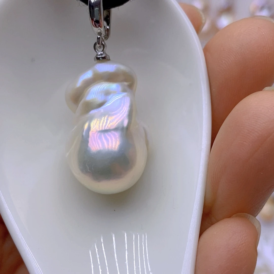 颈饰未镶嵌淡水珍珠