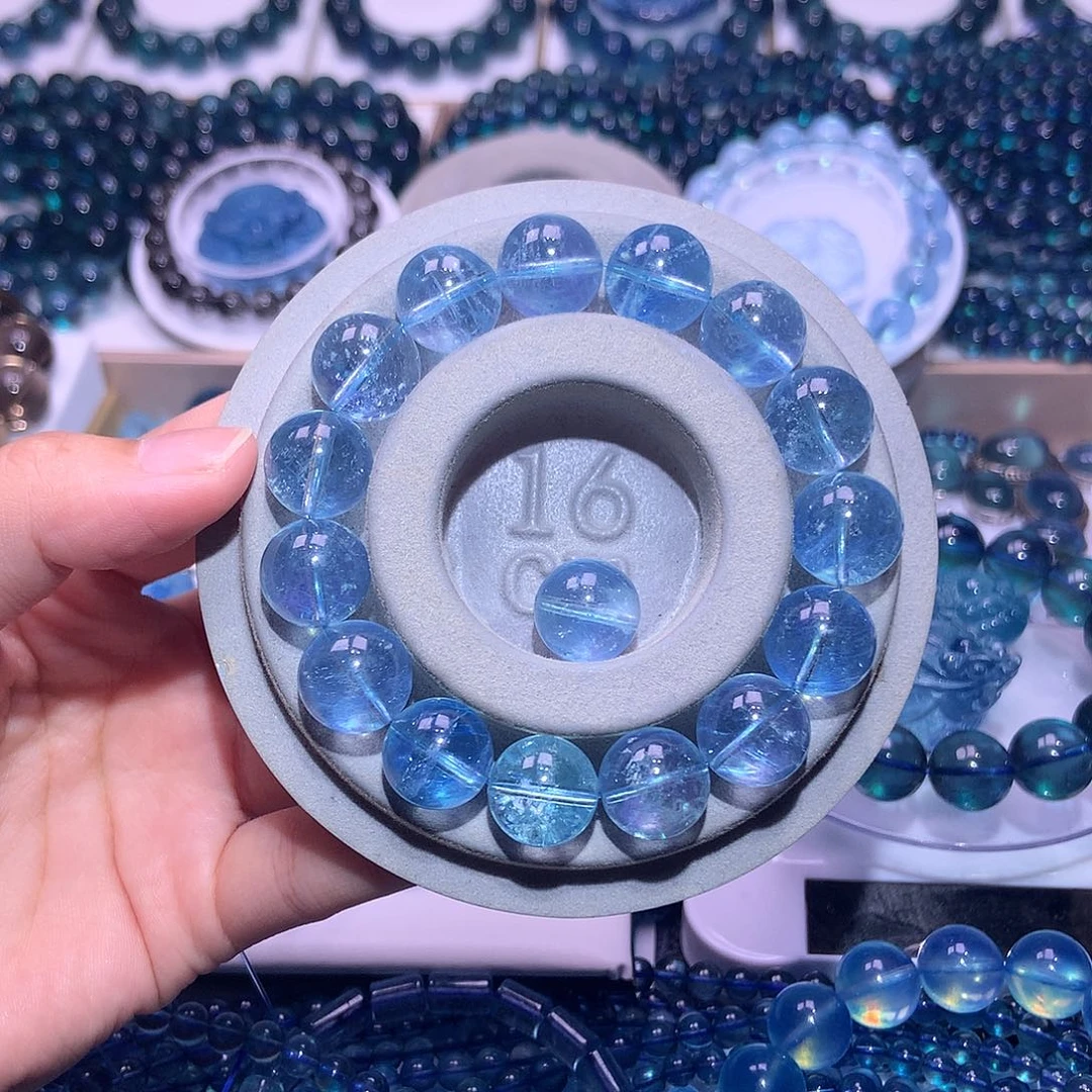 未镶嵌手串水晶圣蓝碎冰闪海蓝宝13mm1800元