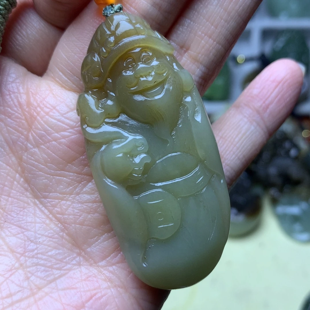 和田玉未镶嵌颈饰