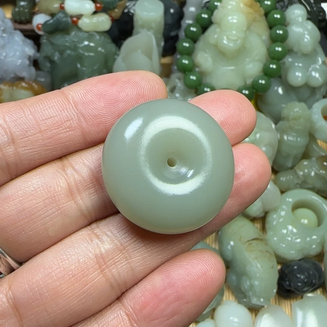 未镶嵌和田玉挂件