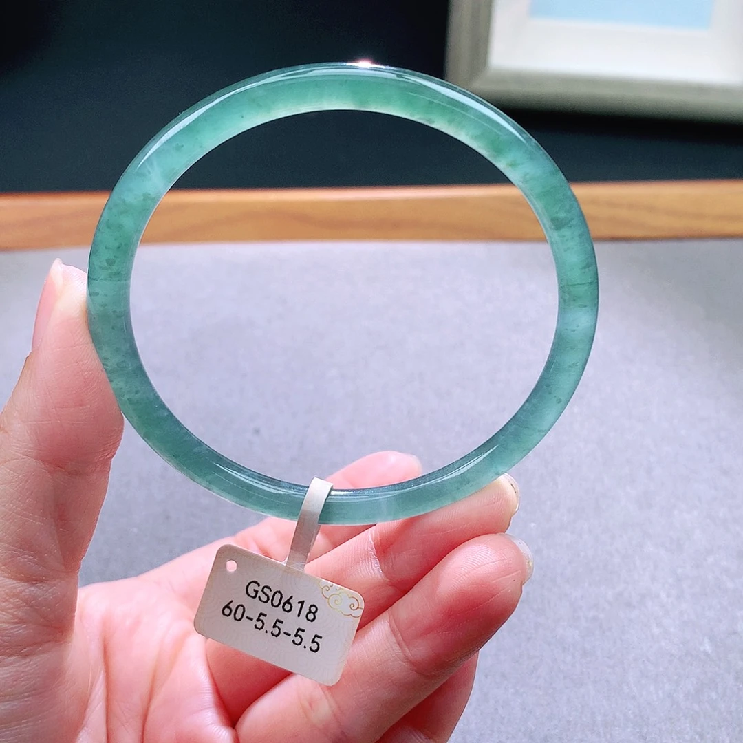 未镶嵌手镯翡翠天然翡翠手镯a货