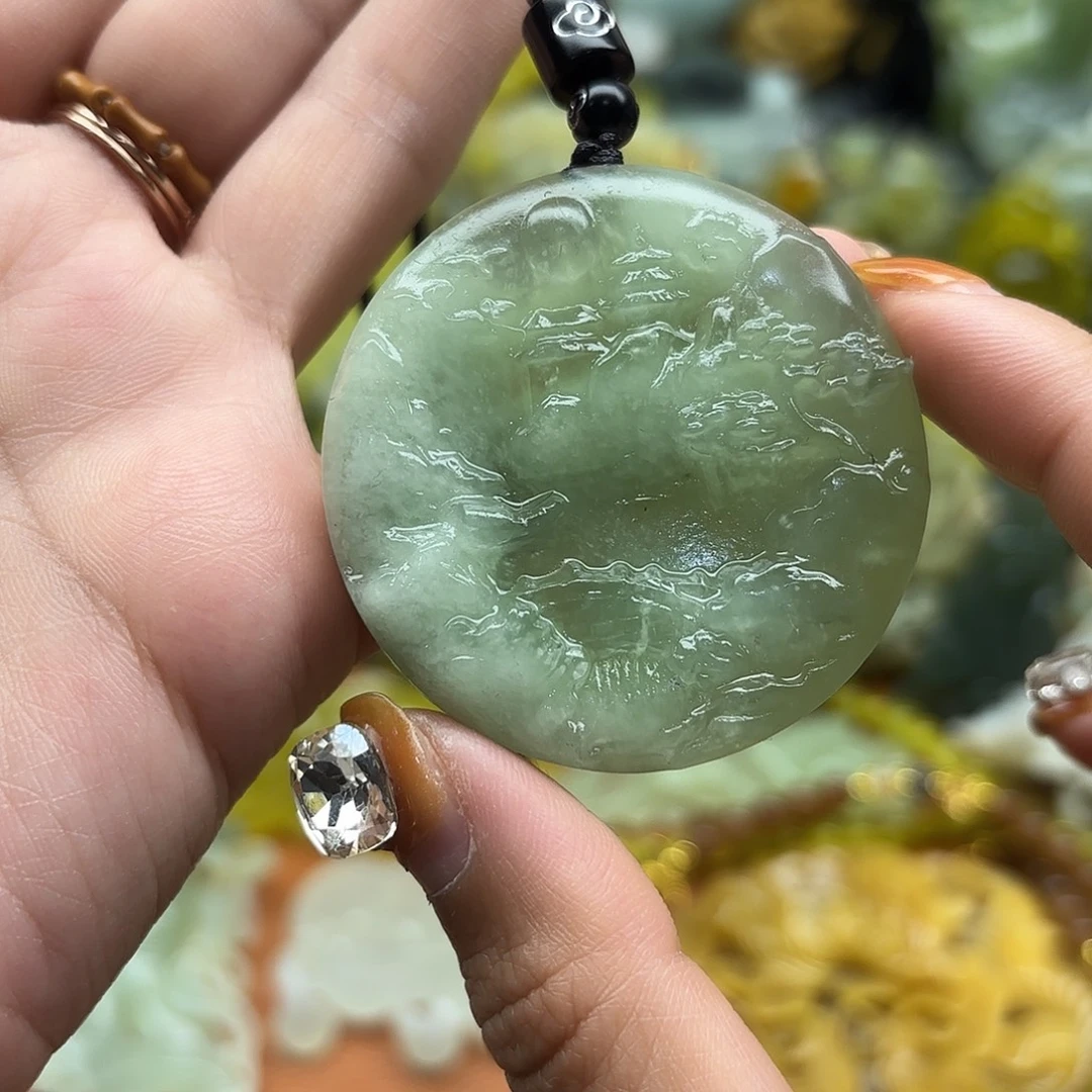 蛇纹石玉未镶嵌吊坠