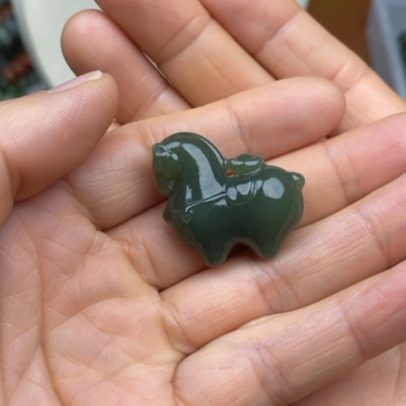 【闪购商品】未镶嵌岫岩老玉（透闪石质玉）挂件天***堂