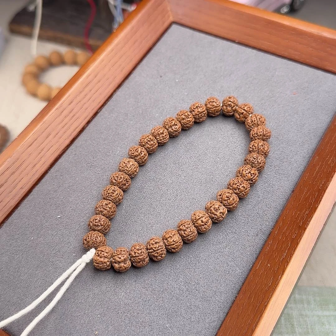 【闪购商品】金刚菩提吊坠10.3凹底梅花