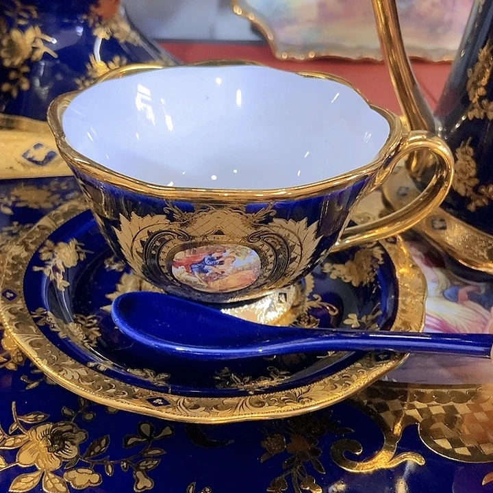 瓷片微瑕花金………………………………………